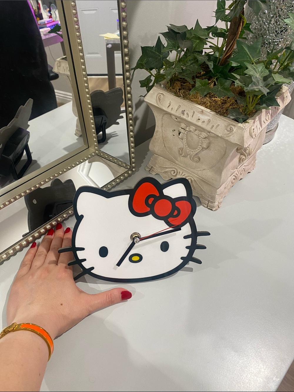 Hello kitty clock - Picture 5 of 5